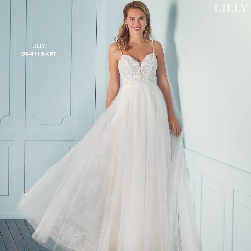 Enkel cremefarvet satin brudekjole